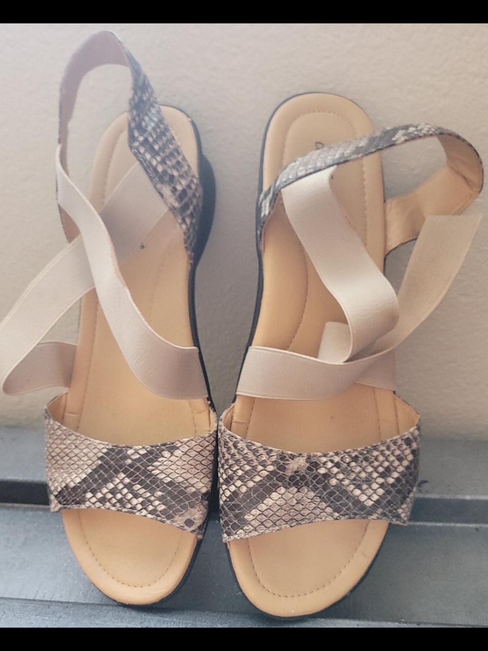 Women's Neutral Snake-Print Elastic Strap Comfortview Sandals Sz 11
